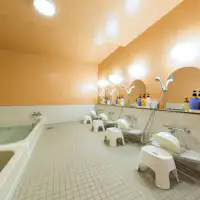 ห้องอาบน้ำรวมชาย