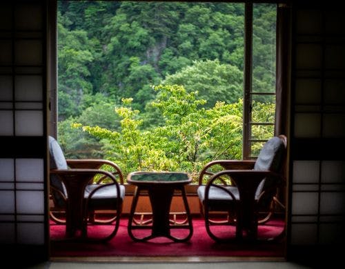 【山の景色を愉しむ ひろびろ和室 10畳】