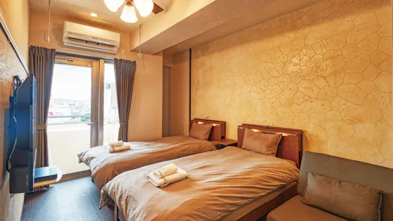 【High Floor Compact Twin】