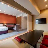 【เตียงคู่ 1, โซฟาเบด 1, ฟูกญี่ปุ่น 2】กิออน