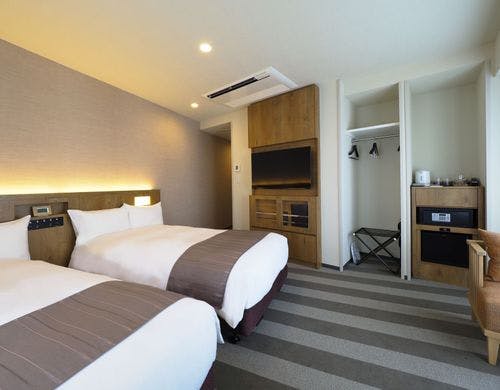 デラックスツイン