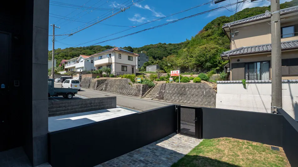 Awaji Island C-Side | Tail Up