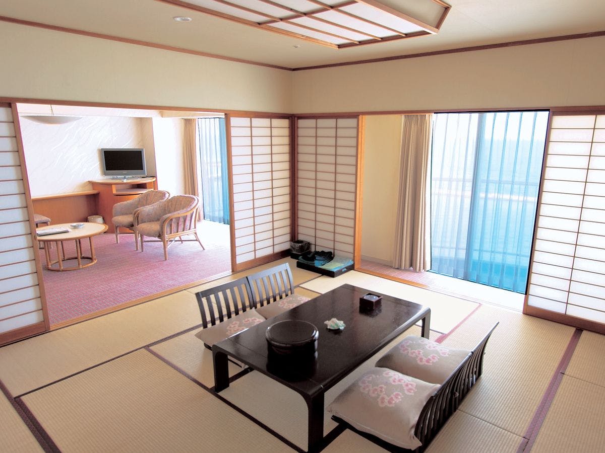 Irago Resort & Convention Hotel (formerly Irago Sea Park & Spa)