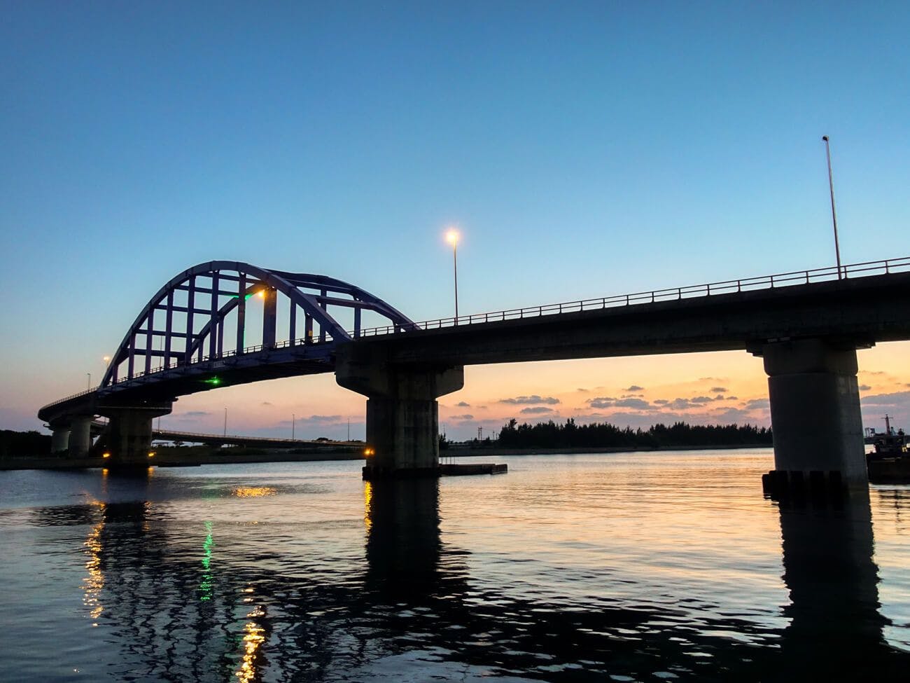 Jambatan Southern Gate