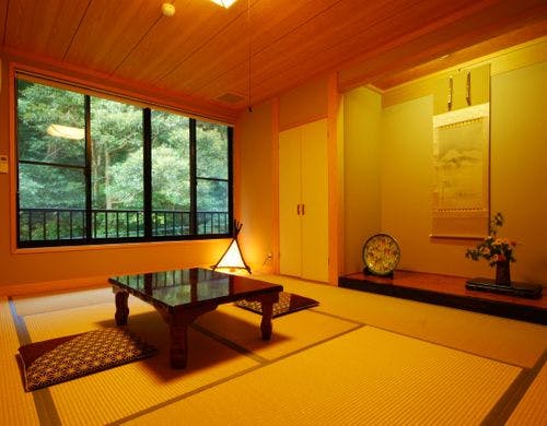 【和室・冬】こたつでゆったりと温まって。