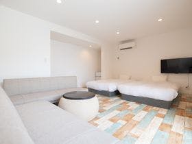 KAWAZU　BEACH　HOUSE　BLUE　MOON