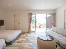 KAWAZU　BEACH　HOUSE　BLUE　MOON