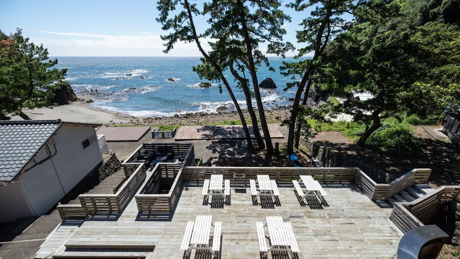 KAWAZU BEACH HOUSE BLUE MOON