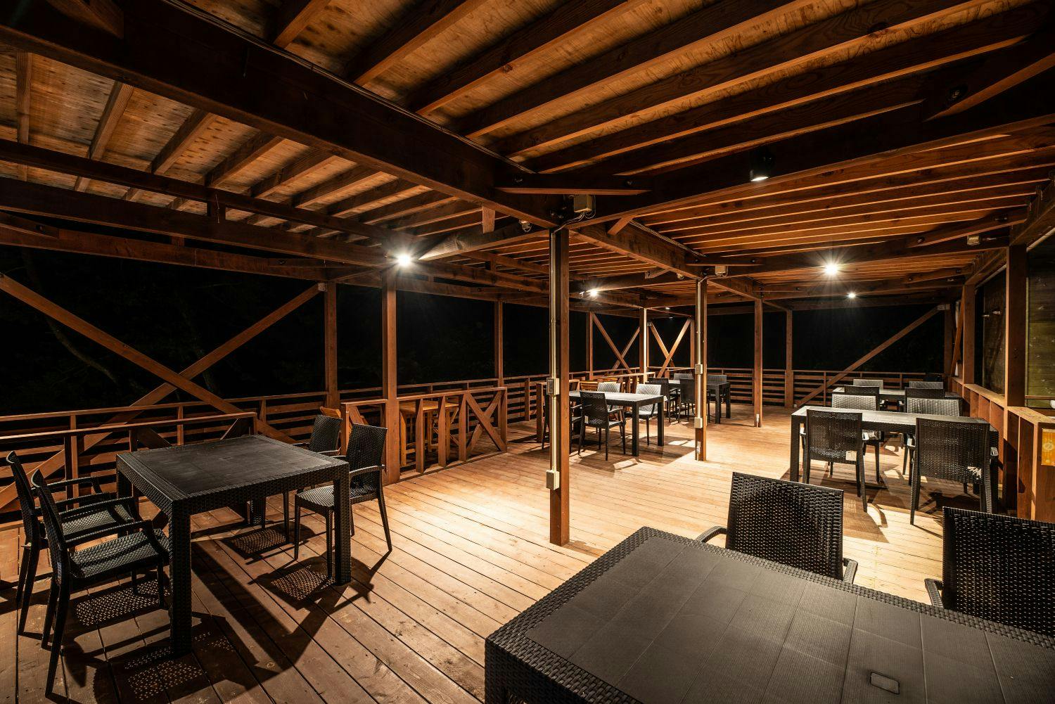 KAWAZU BEACH HOUSE BLUE MOON