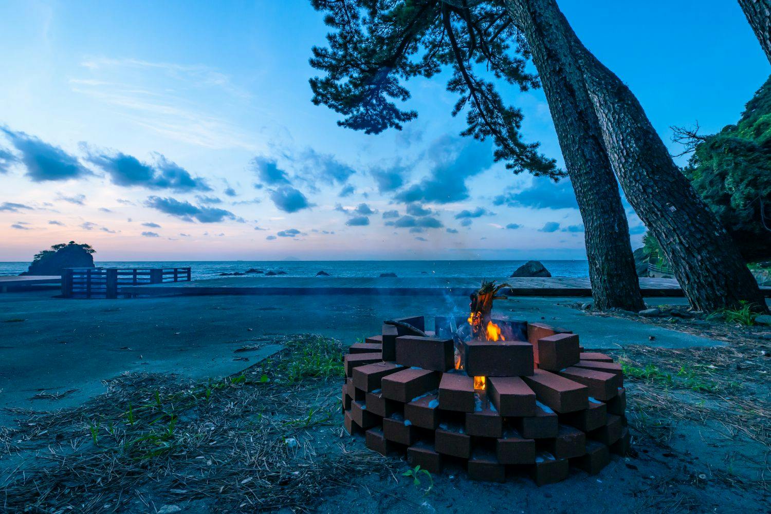 KAWAZU BEACH HOUSE BLUE MOON