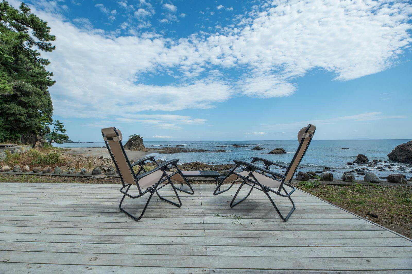 KAWAZU BEACH HOUSE BLUE MOON