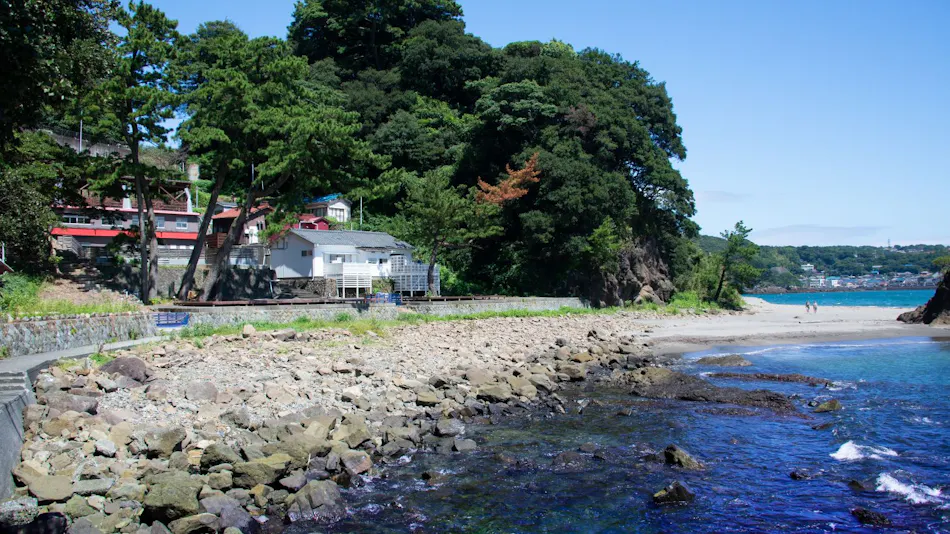 KAWAZU BEACH HOUSE BLUE MOON