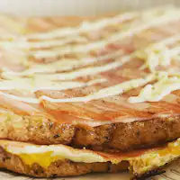 อาหารเช้า (แซนด์วิชร้อน)