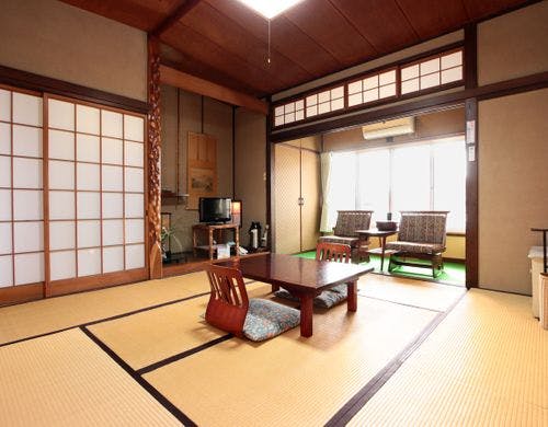 8畳和室◆畳のお部屋でゆっくりと一息