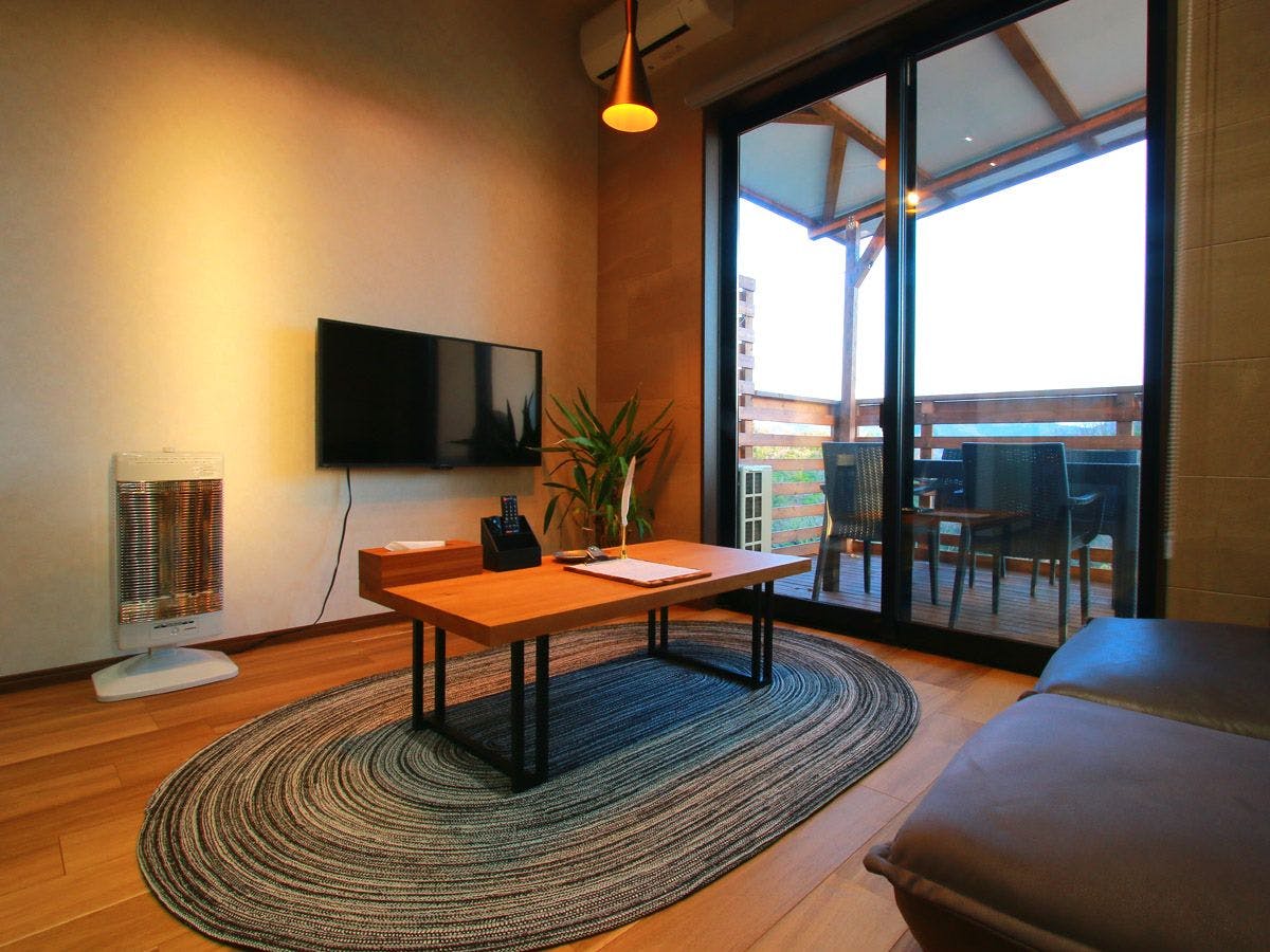 【ห้องพัก】บ้านรถพ่วง 01