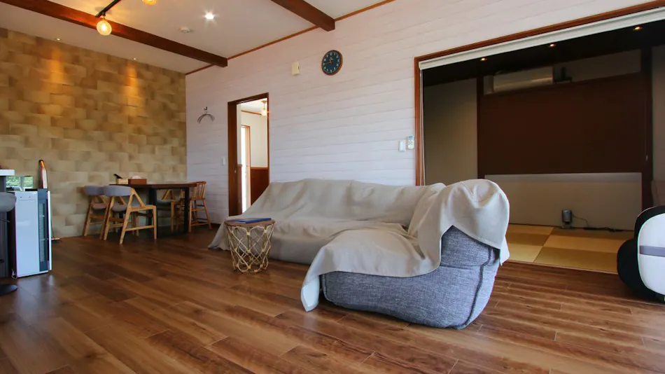 UKIUKI SEA RESORT
