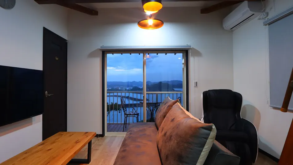 UKIUKI SEA RESORT