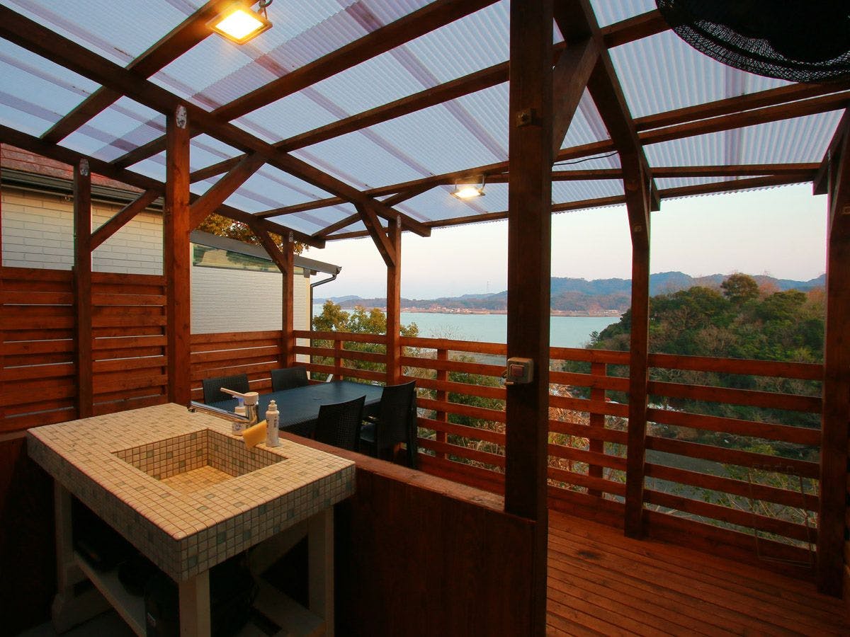 UKIUKI SEA RESORT