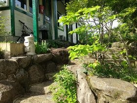 鉢巻山荘