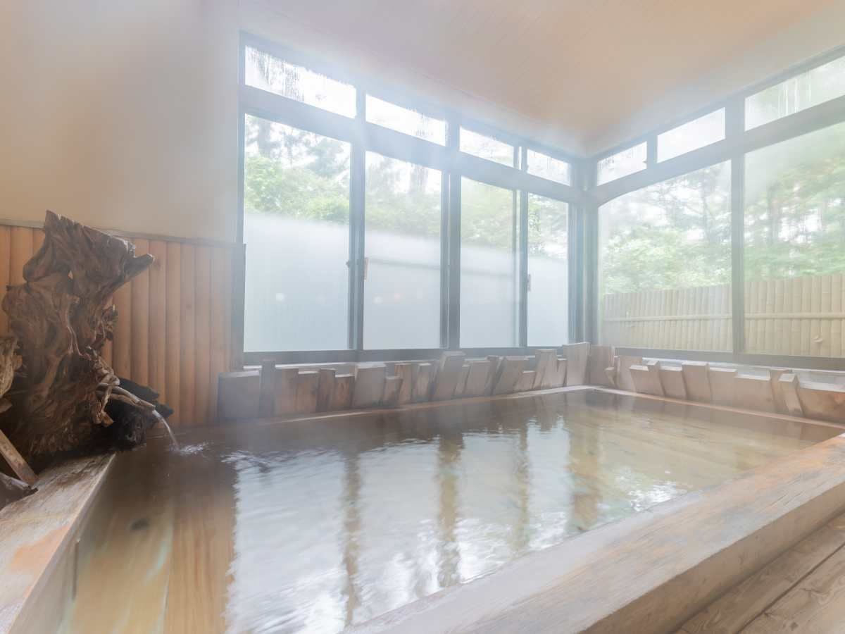 *【ห้องอาบน้ำรวม (สำหรับผู้หญิง)】