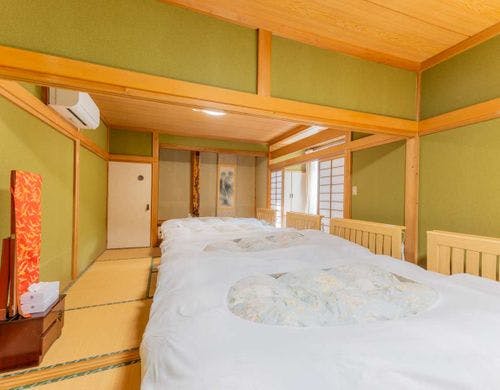 *【部屋一例（広縁からの眺望）】