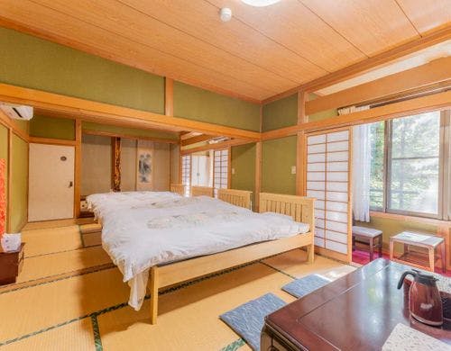 *【部屋一例（和室16畳）】