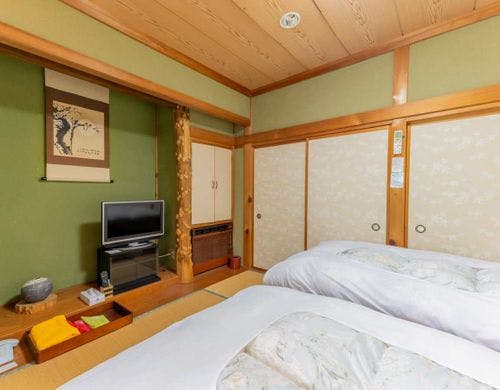 *【部屋一例（和室6畳）】