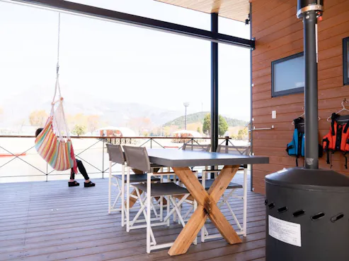 【ตัวอย่างกระท่อมไม้】