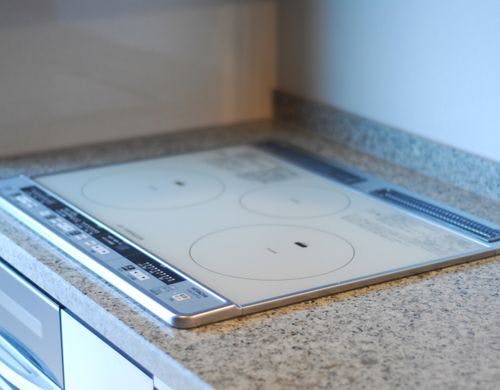 キッチンはIHです。