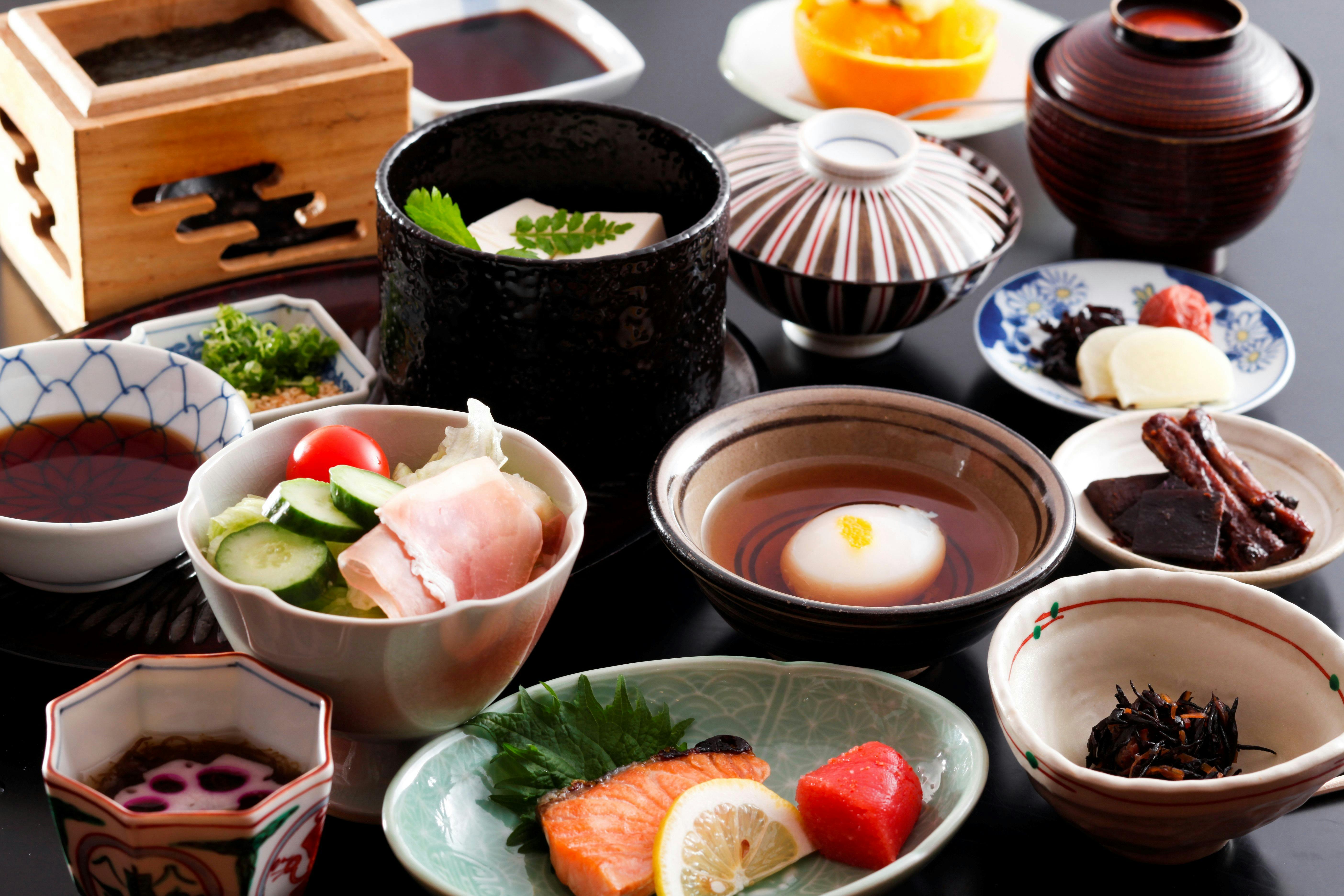 อาหารเช้าที่เรียวกังโยชิอิ ฮงคัง [รันเทย์]