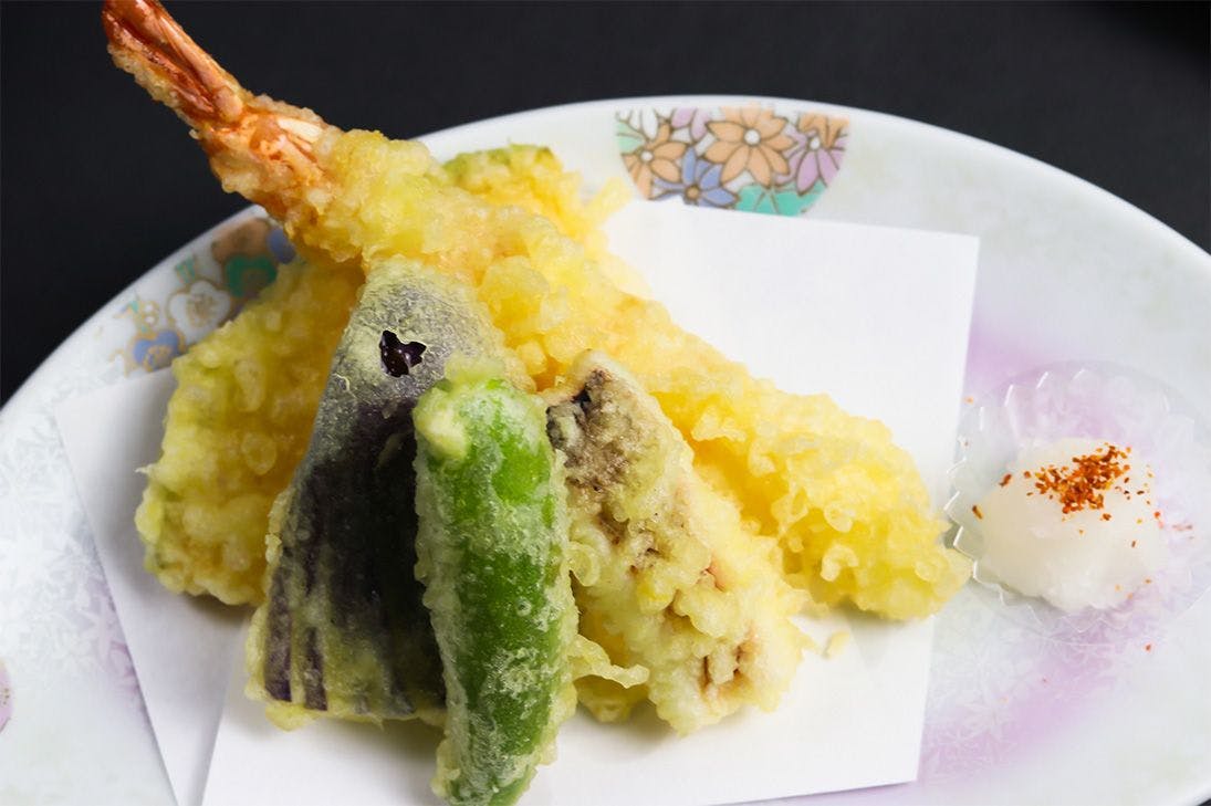 ตัวอย่างอาหารเย็นหนึ่งรายการ.