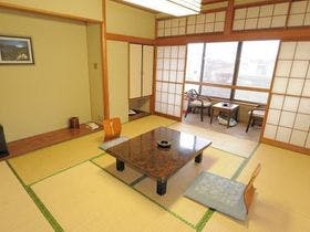 湯河原温泉　旅館　グリーン荘