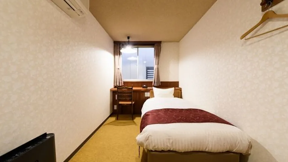 HOTEL NEW MOUSTACHE