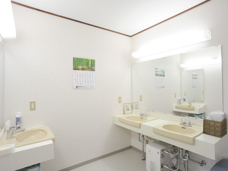 *【Bilik cuci muka】