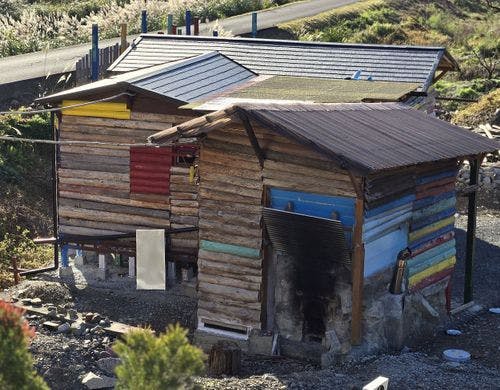 ログハウスひのき 外観