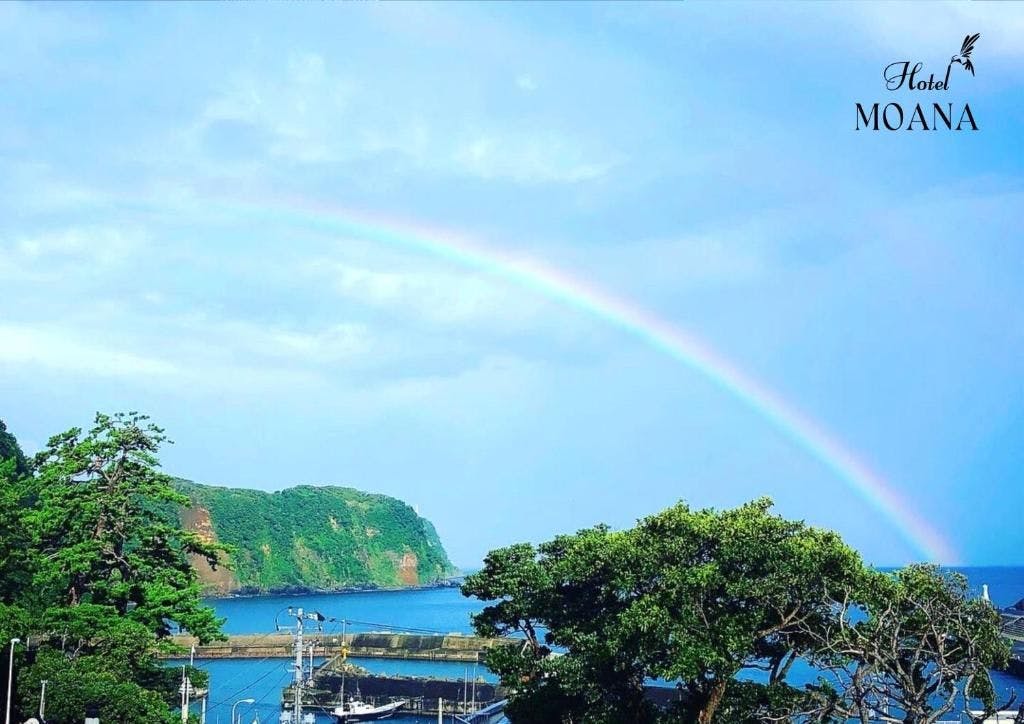 Hotel MOANA Spectacular Ocean View Cafe Lounge