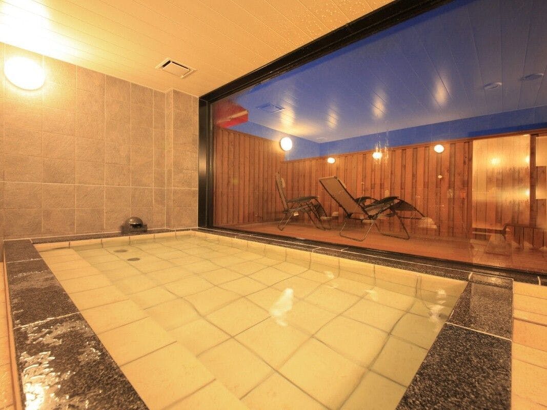 ห้องอาบน้ำรวม (ชาย)