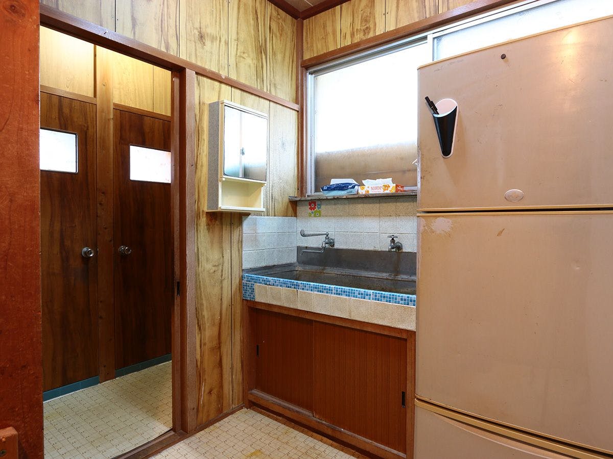 【อาคารเสริม】ห้องล้างหน้าและตู้เย็นส่วนกลาง＊