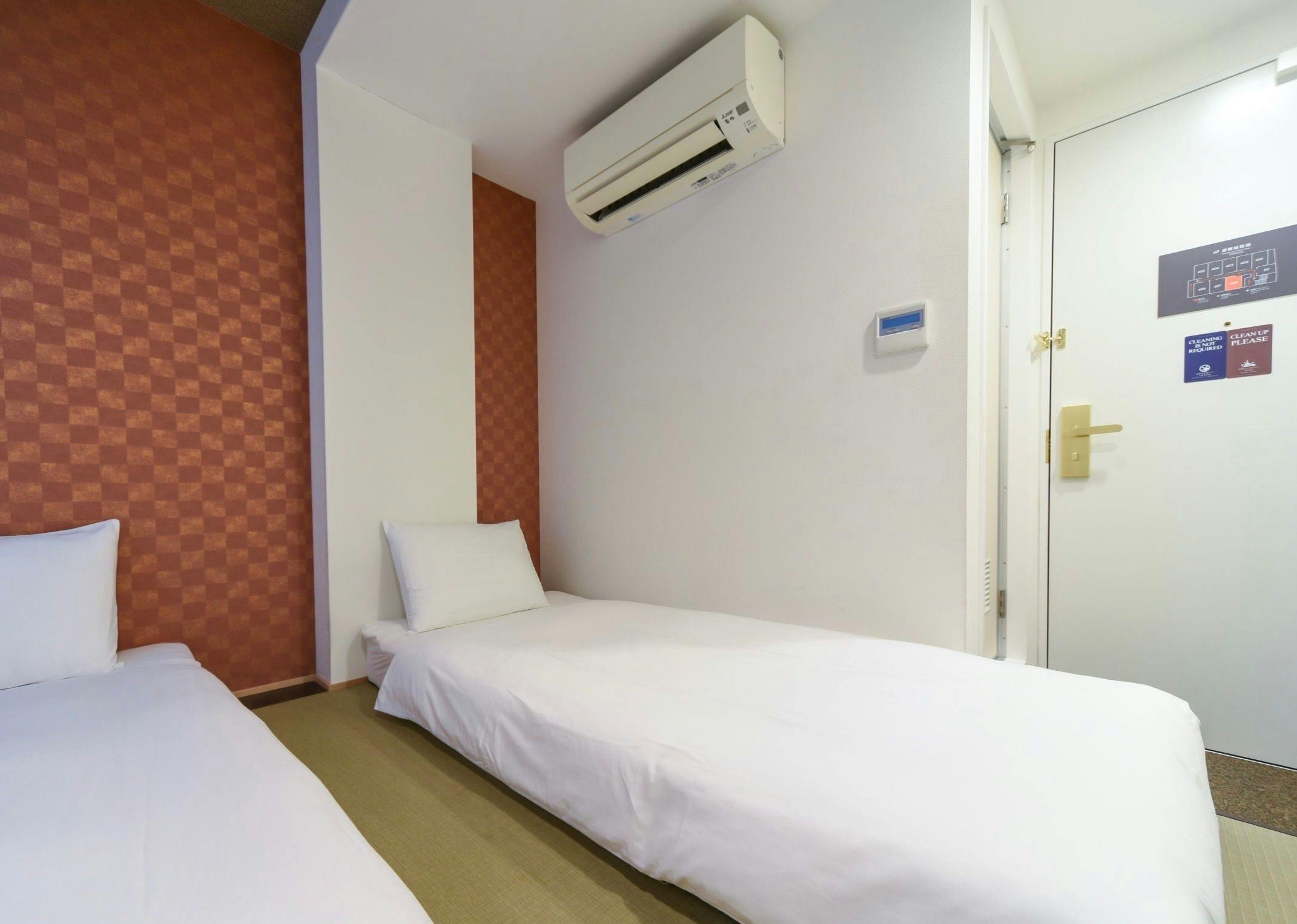 Hotel Bay Osaka Ebisu