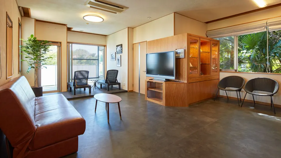 Rembrandt Atsugi Annex