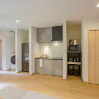 Nyaman untuk Malam berturut-turut dengan peralatan rumah tangga.