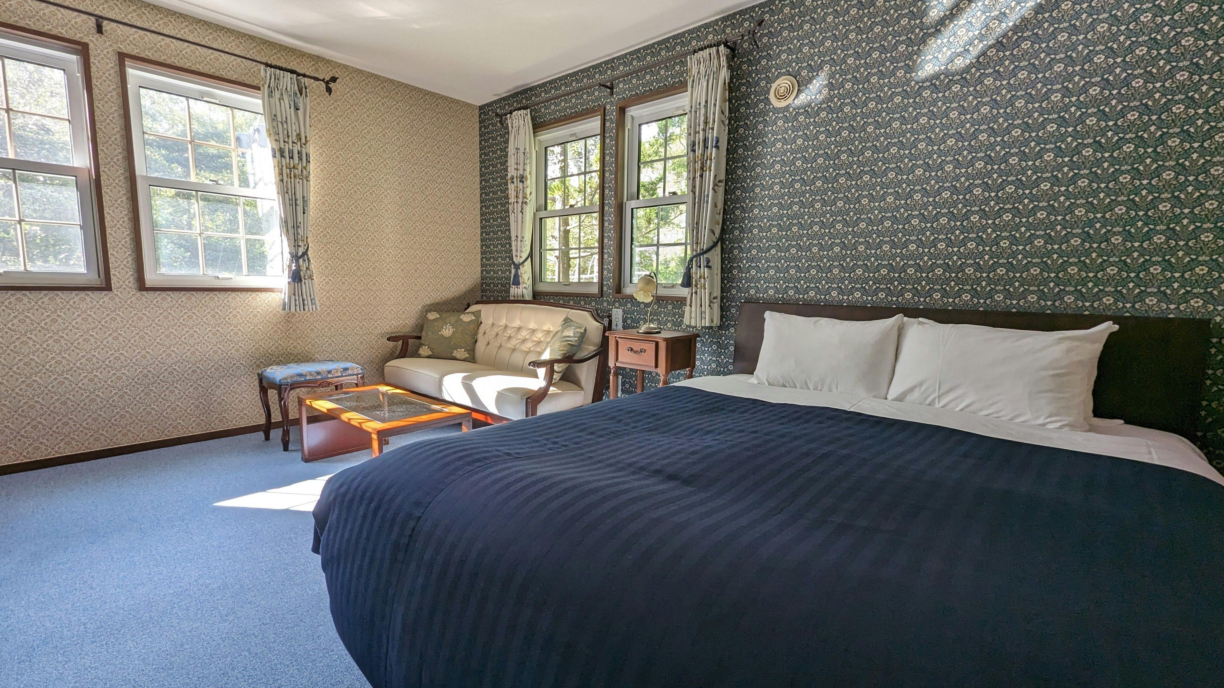 BLUEBELL COTTAGE