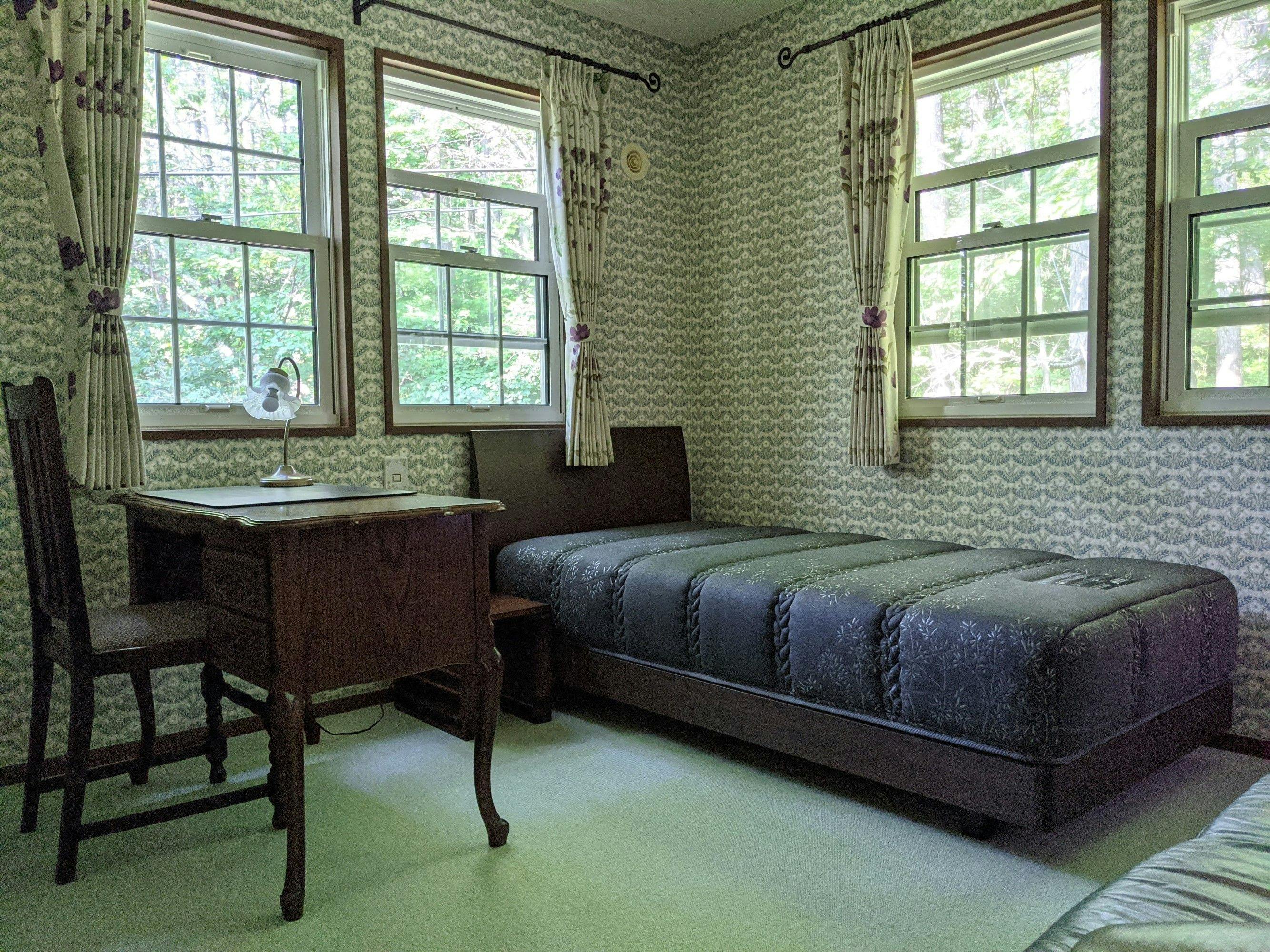 BLUEBELL COTTAGE