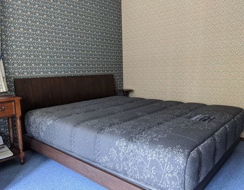 ブルーベルメインベッドルーム