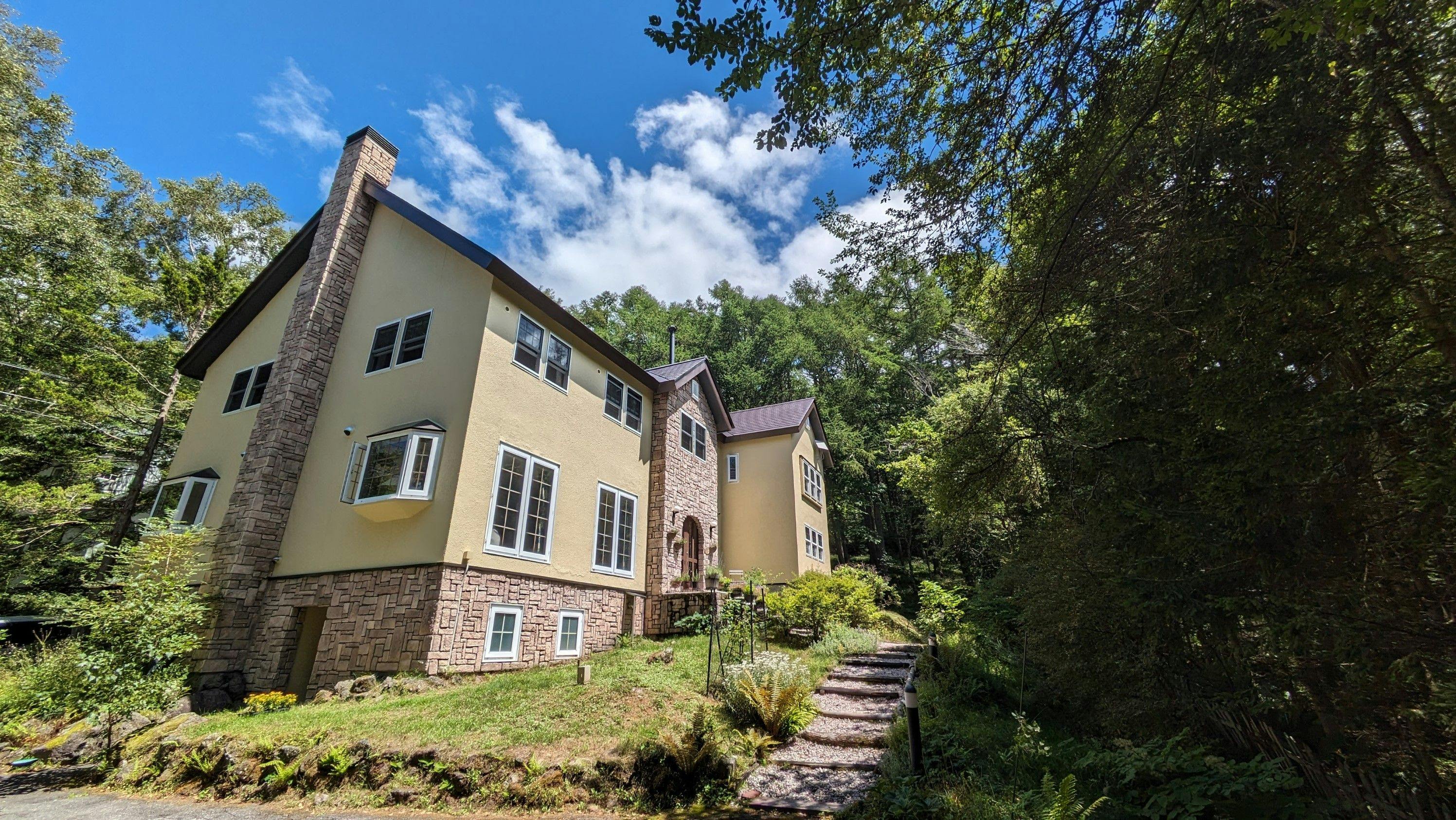 BLUEBELL COTTAGE