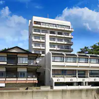 โรงแรมทาเคยะตั้งอยู่ริมทะเลญี่ปุ่น