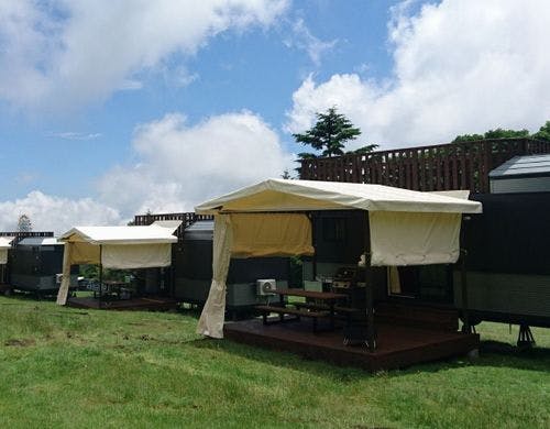 トレーラーコテージ・バルコニー 内観