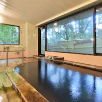 บ่อน้ำพุร้อนโมมิจิ - อ่างอาบน้ำในร่ม