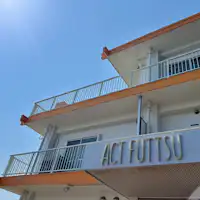 เข้าพักอย่างสบายในอาคารโรงแรม 3 ชั้น