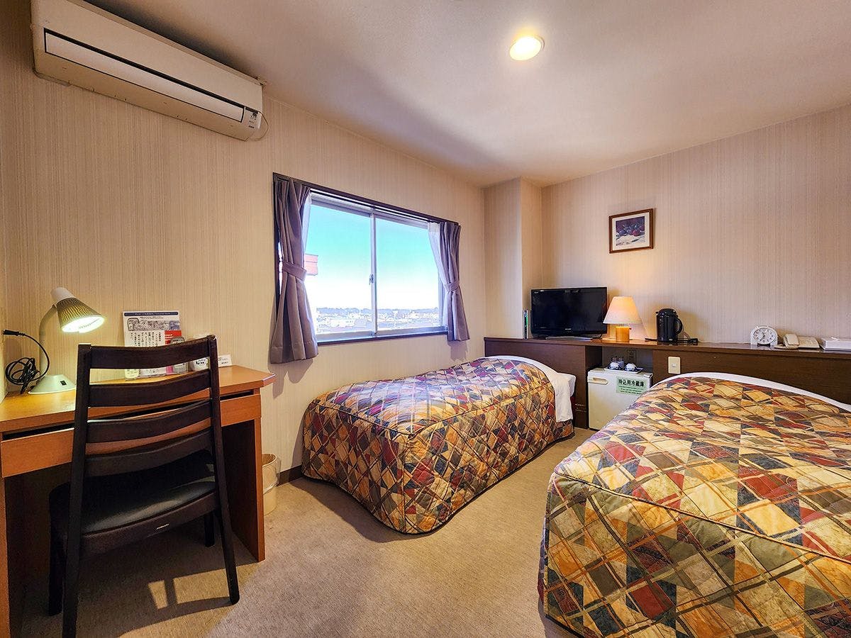 ห้องพักเตียงคู่ในอาคารหลัก